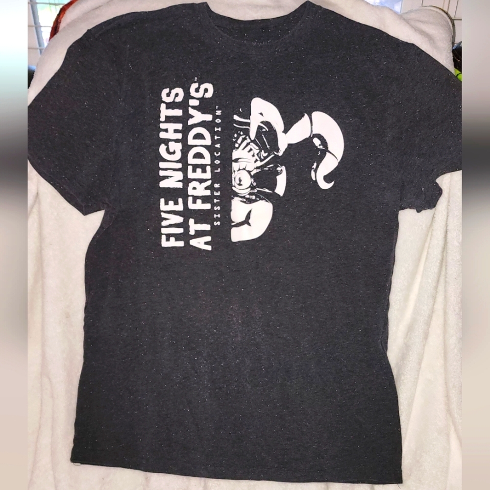 FNAF Tee - Picture 3 of 3